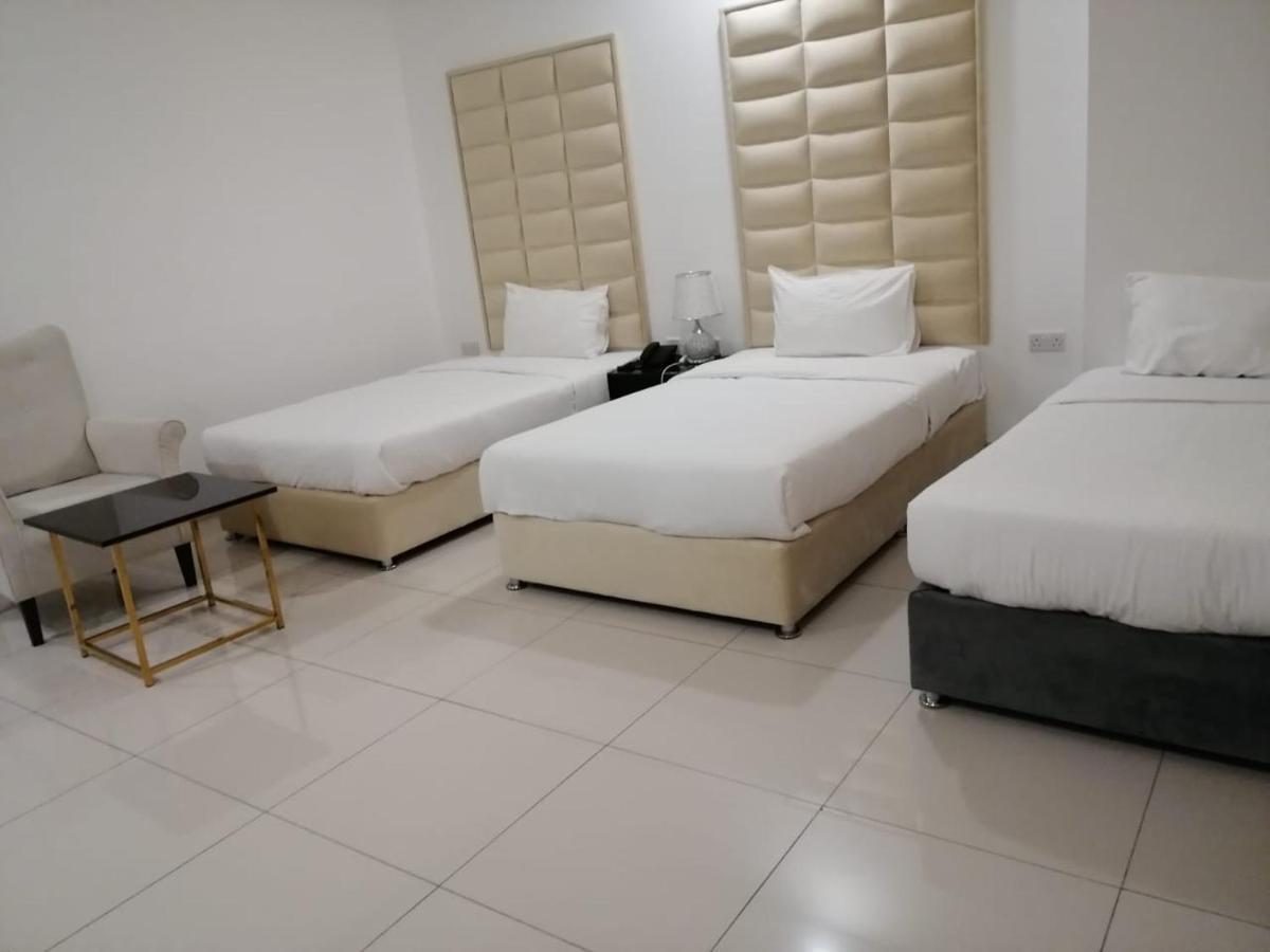 Parkside Plaza Muscat Hotel Luaran gambar