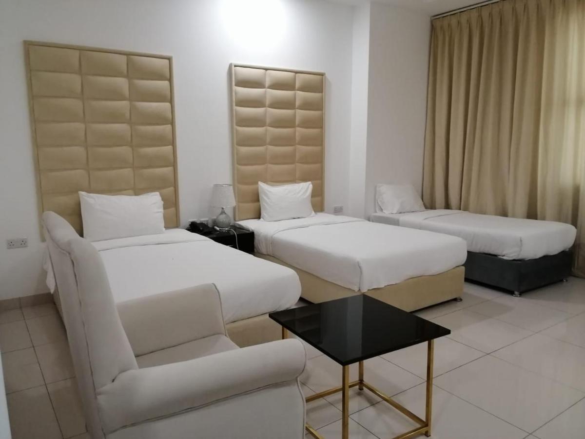 Parkside Plaza Muscat Hotel Luaran gambar
