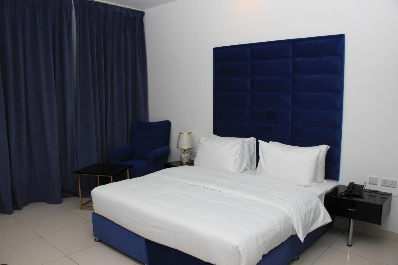 Parkside Plaza Muscat Hotel Luaran gambar