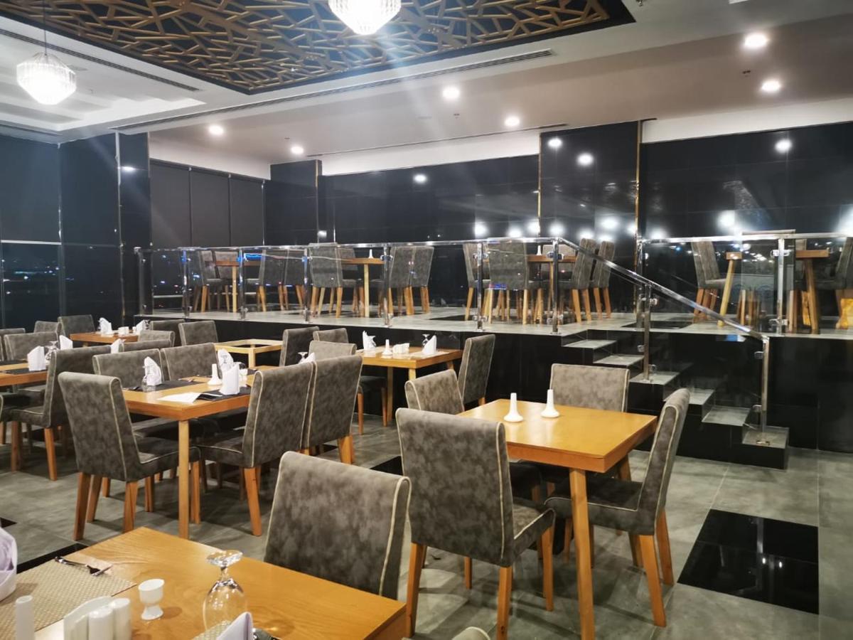 Parkside Plaza Muscat Hotel Luaran gambar