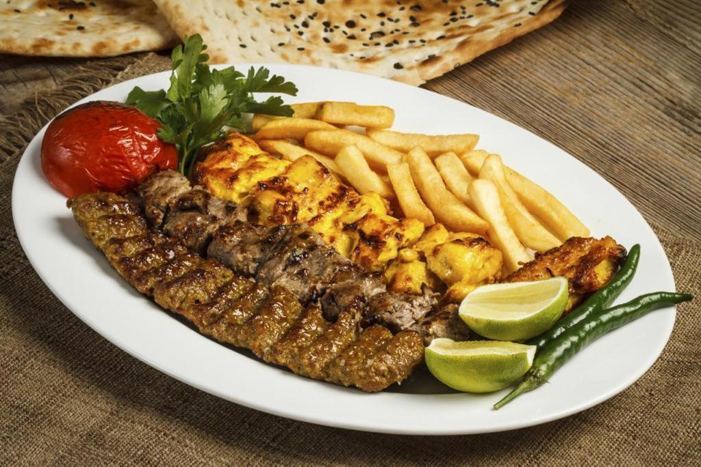Parkside Plaza Muscat Hotel Luaran gambar